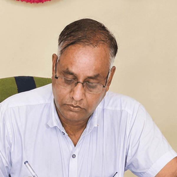 Sanjeev Tyagi, Principal